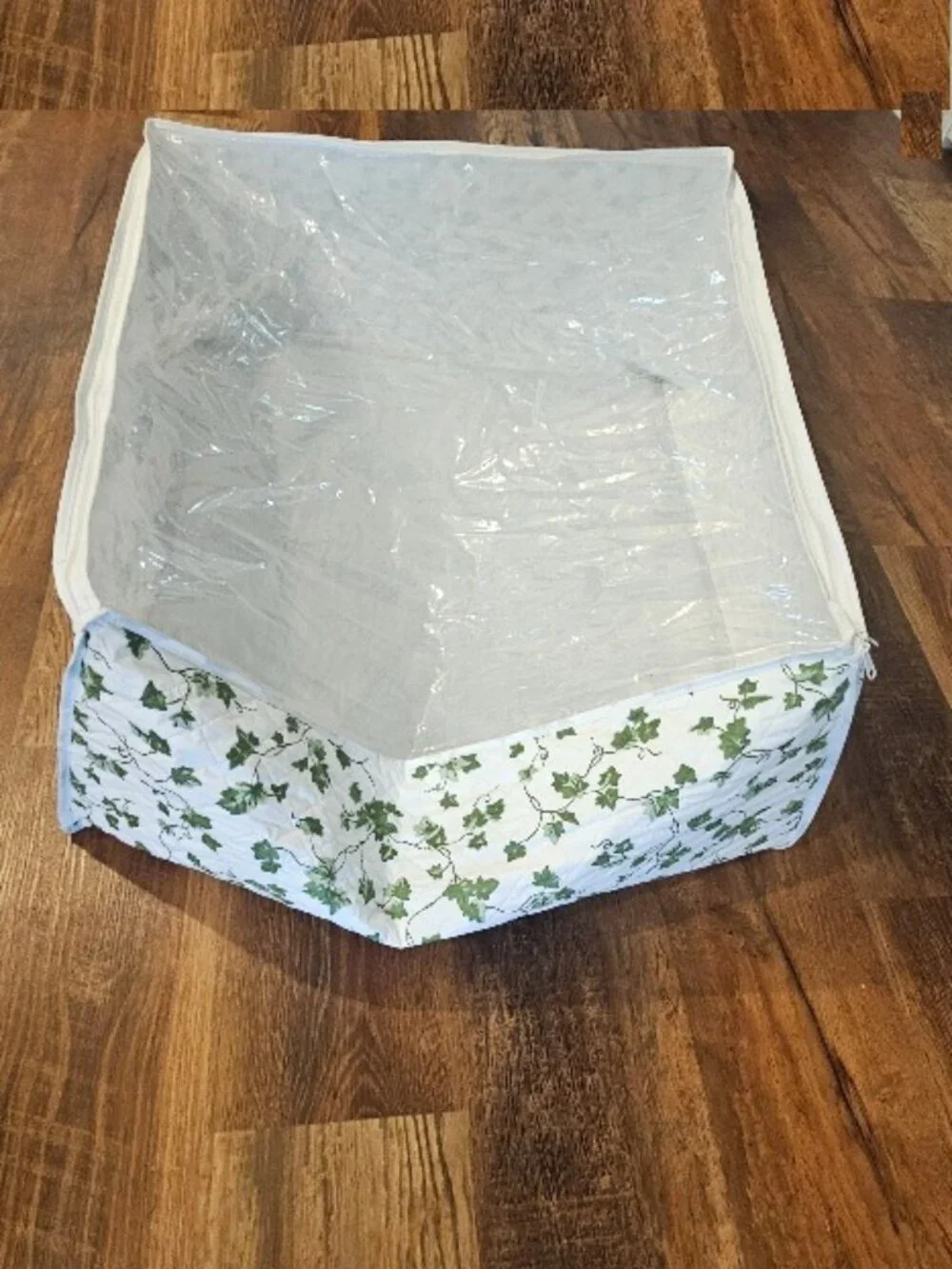 Vintage Large Soft Collapsible Storage Container Green Clovers 28